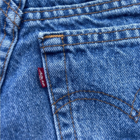 Vintage 90’s Levi’s 516 Denim Cut Off Jean Shorts Size 25 Waist - Picture 3 of 8